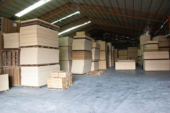 Prezzi del cartone Mdf di prima classe / Grado Mdf di prima classe / Sfondo 6mm / 9mm / 12mm / 18mm