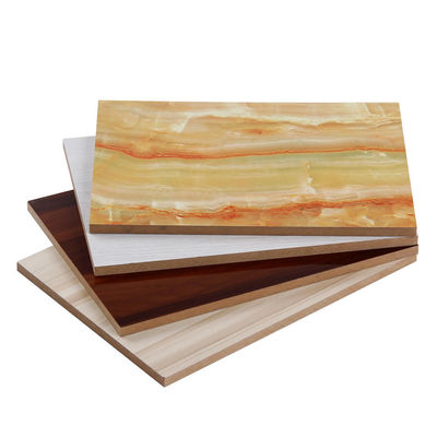 18 mm pannello MDF semplice e bianco colore di legno grano Melamina Mdf pannello a prova di umidità con 1